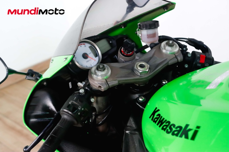 Motorbike image 10