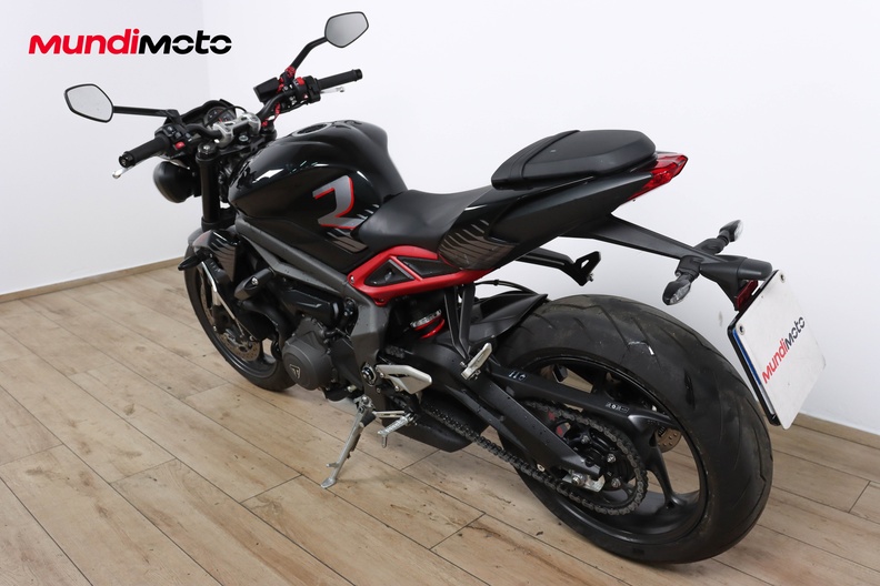 Motorbike image 7