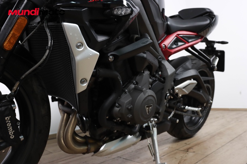 Motorbike image 9