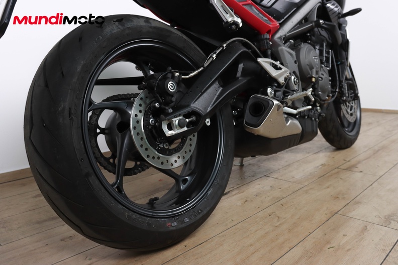 Motorbike image 3
