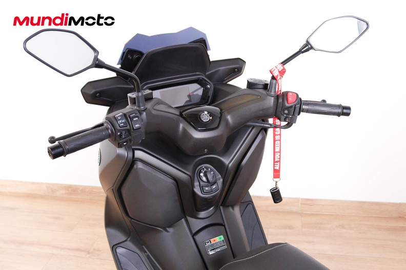 Motorbike image 10
