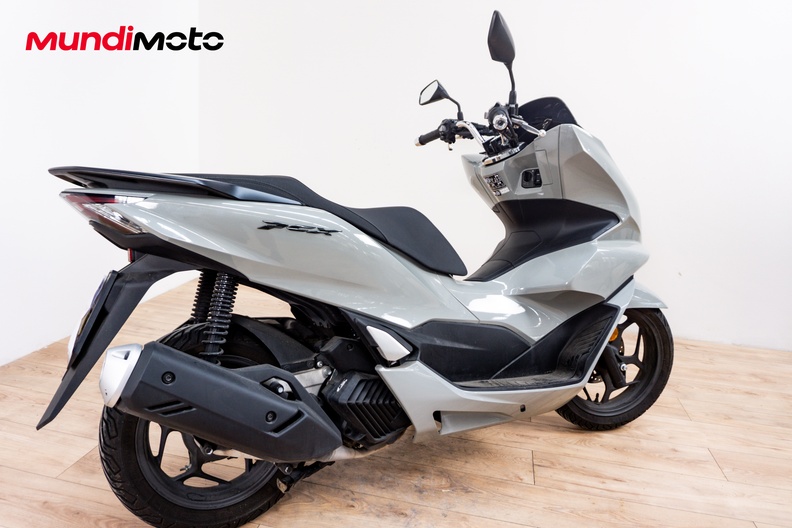 Motorbike image 2