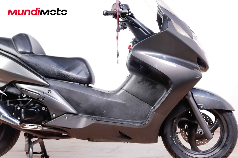 Motorbike image 12