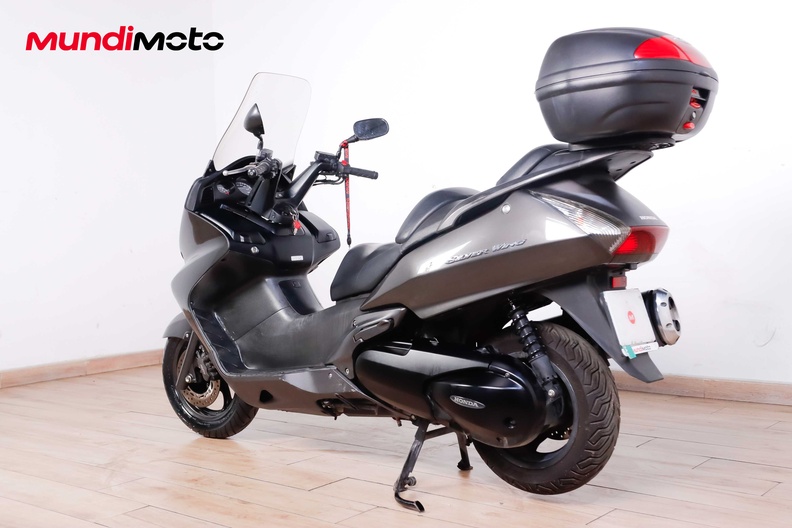 Motorbike image 6