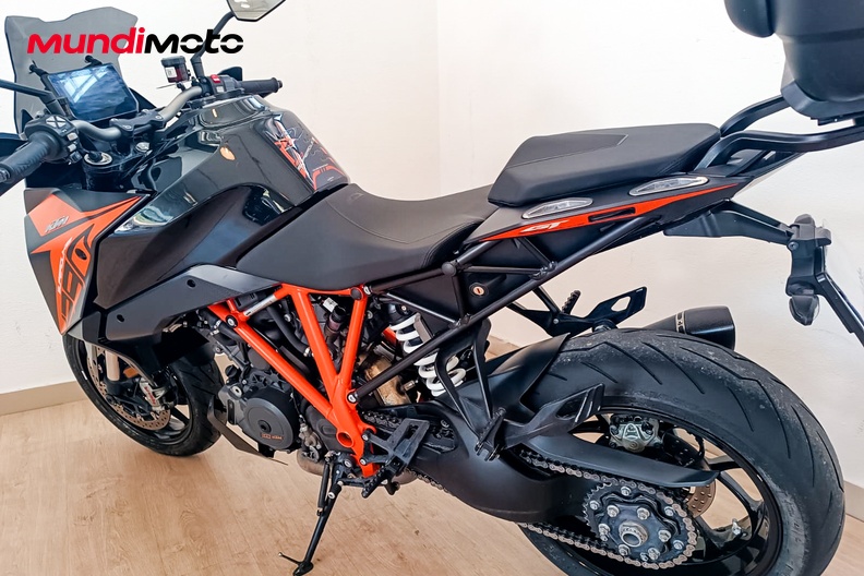 Motorbike image 8