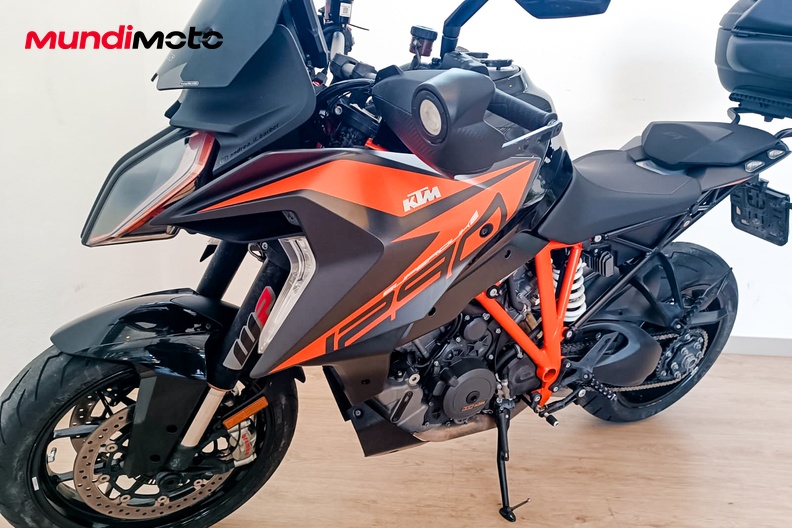 Motorbike image 9