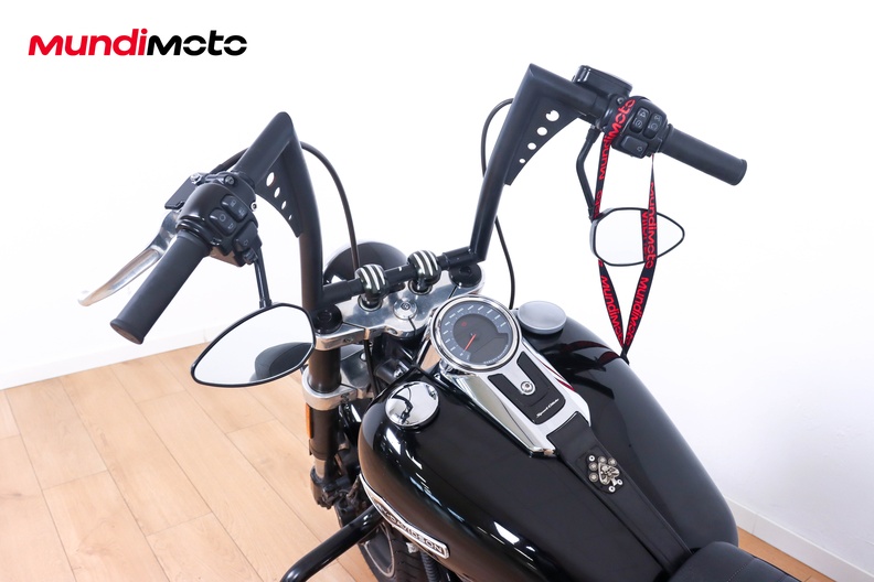 Motorbike image 10