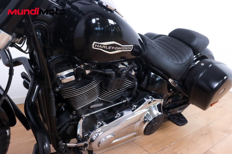 Motorbike image 8