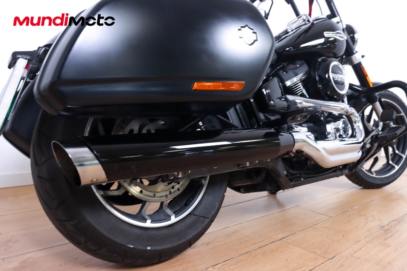 Motorbike image 3
