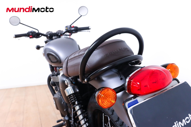 Motorbike image 9
