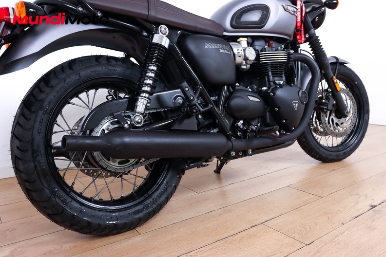 Motorbike image 3