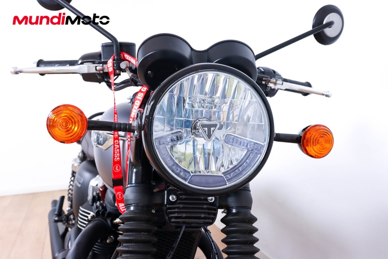 Motorbike image 4
