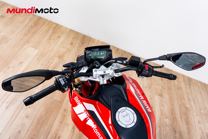 Motorbike image 10