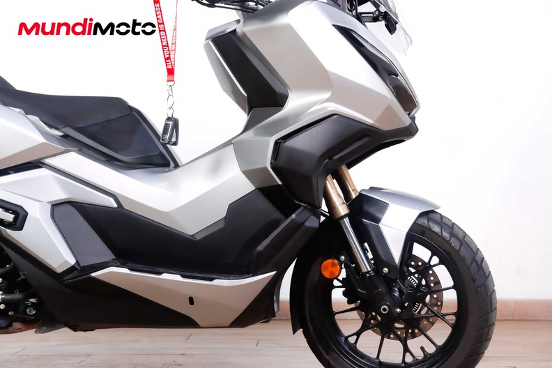 Motorbike image 12