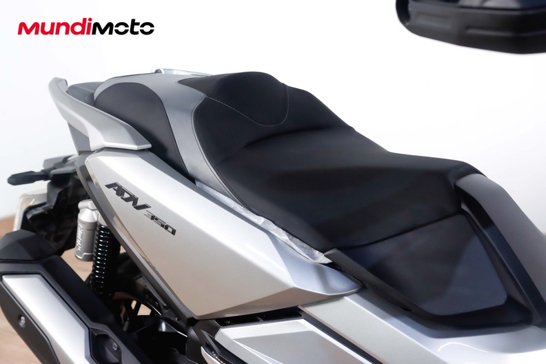 Motorbike image 13