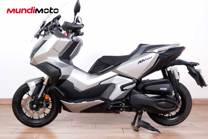 Motorbike image 5