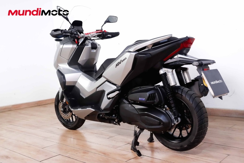 Motorbike image 6