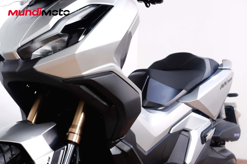 Motorbike image 8