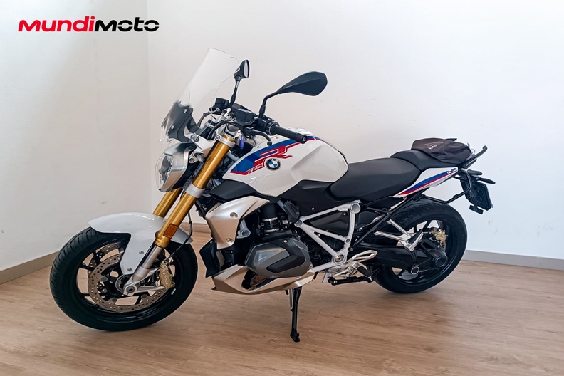 Motorbike image 6