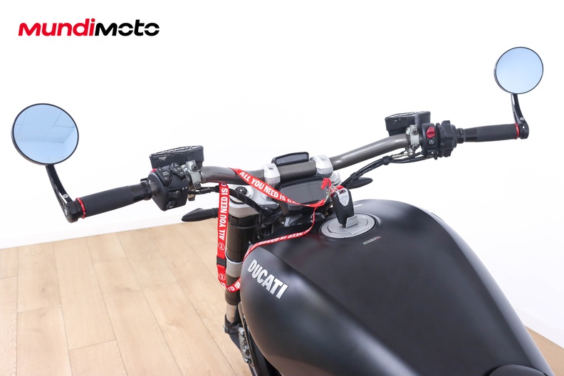 Motorbike image 10