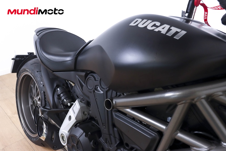 Motorbike image 12