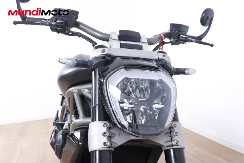 Motorbike image 4