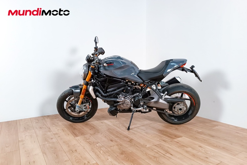 Motorbike image 5