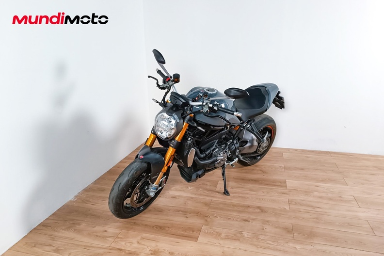 Motorbike image 6