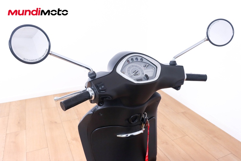 Motorbike image 10