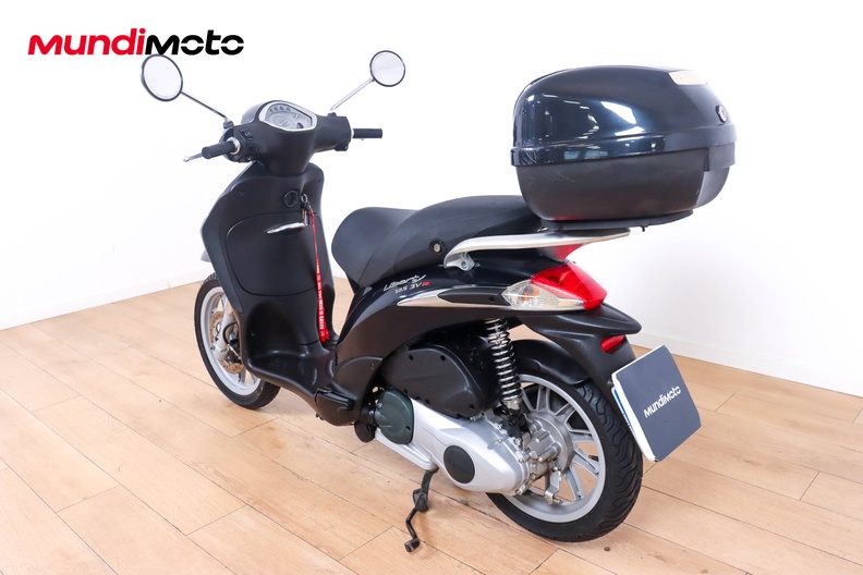 Motorbike image 6