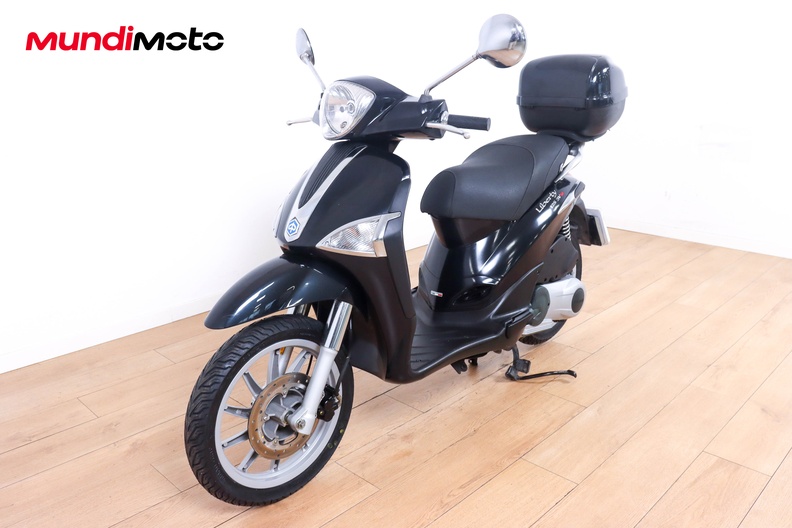 Motorbike image 7