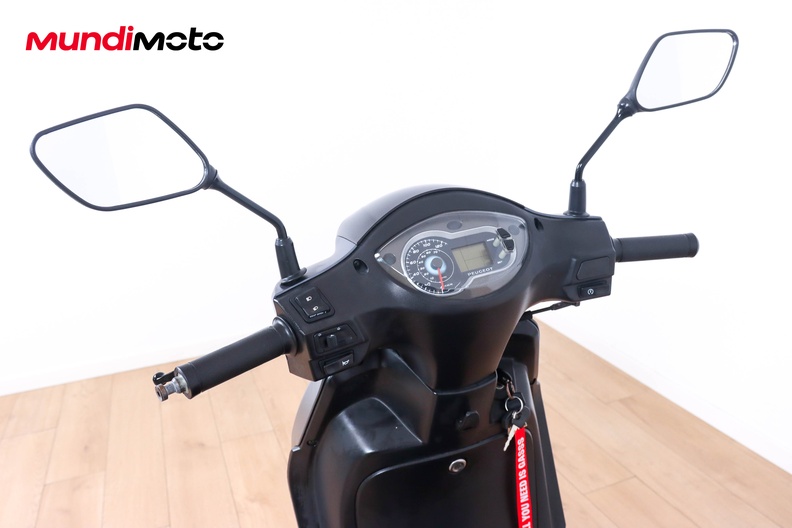 Motorbike image 10