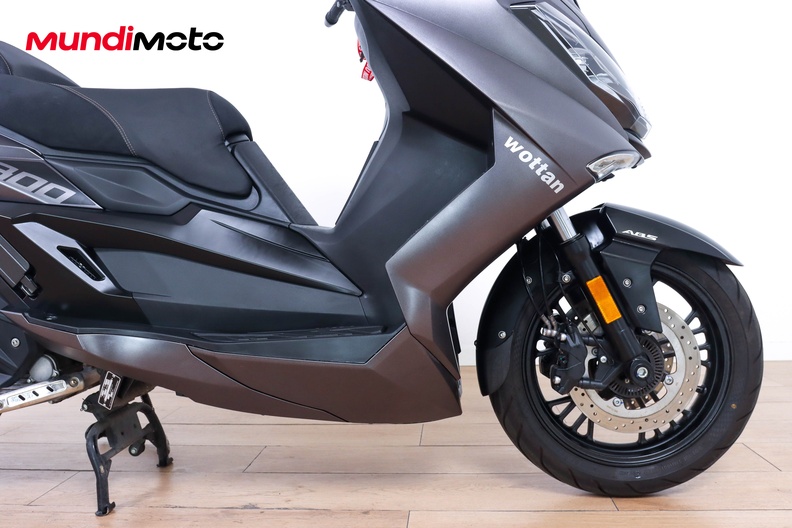 Motorbike image 13