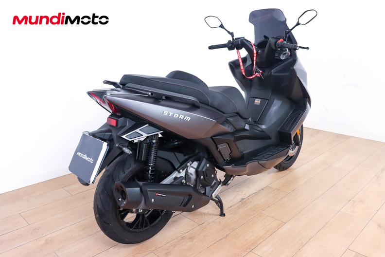 Motorbike image 2