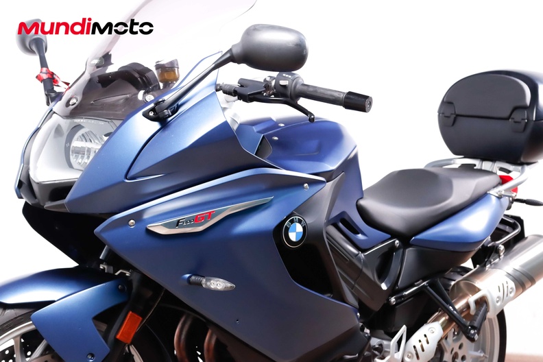 Motorbike image 9