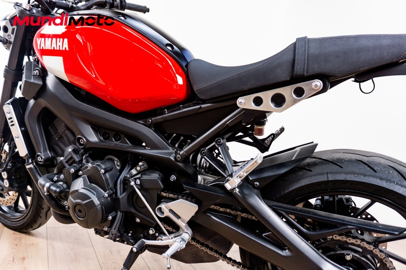 Motorbike image 8