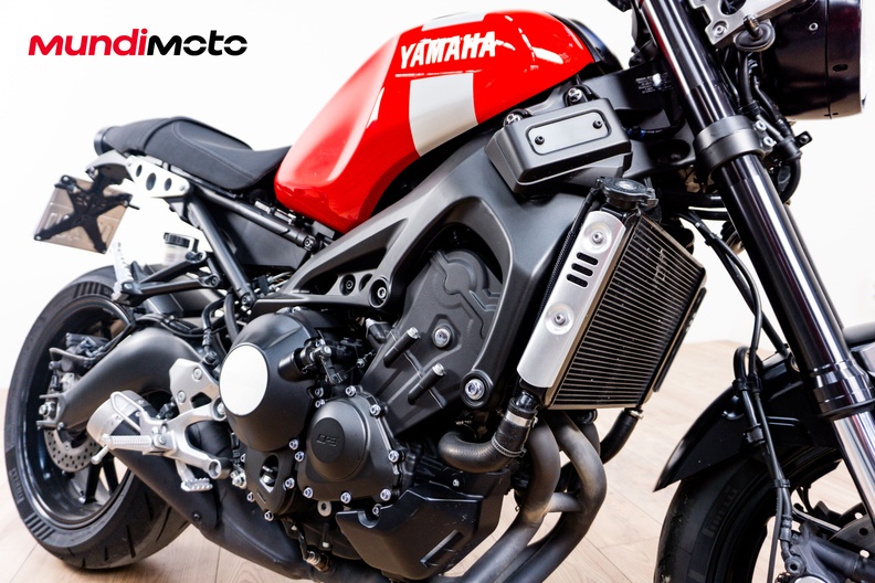 Motorbike image 9