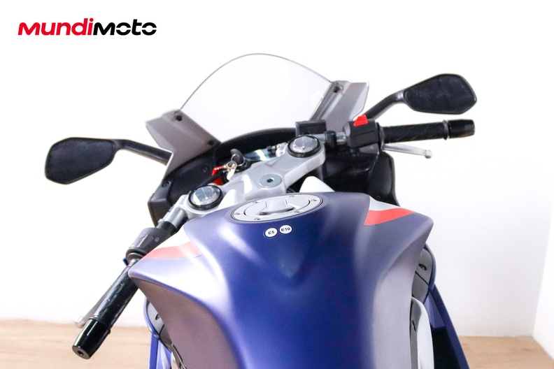 Motorbike image 10