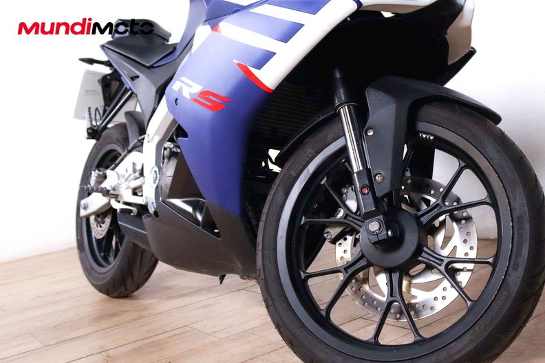 Motorbike image 13