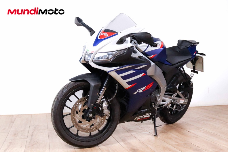 Motorbike image 7