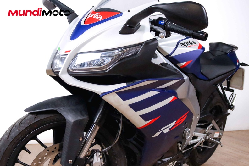 Motorbike image 8