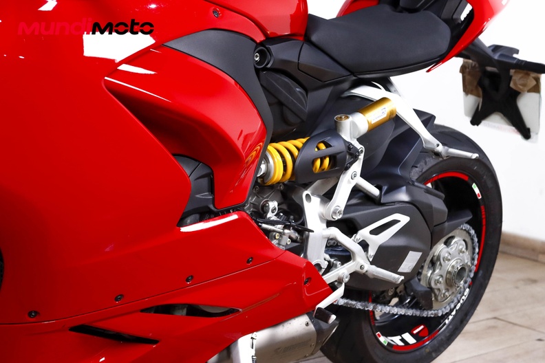 Motorbike image 8