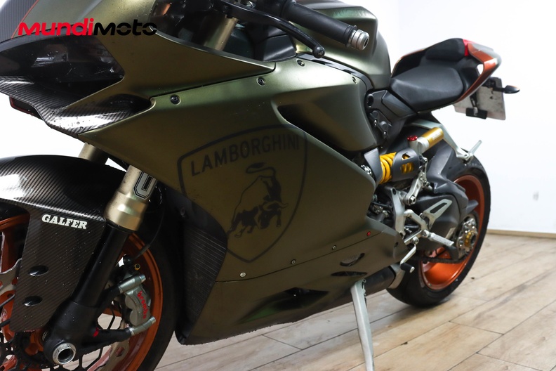 Motorbike image 9