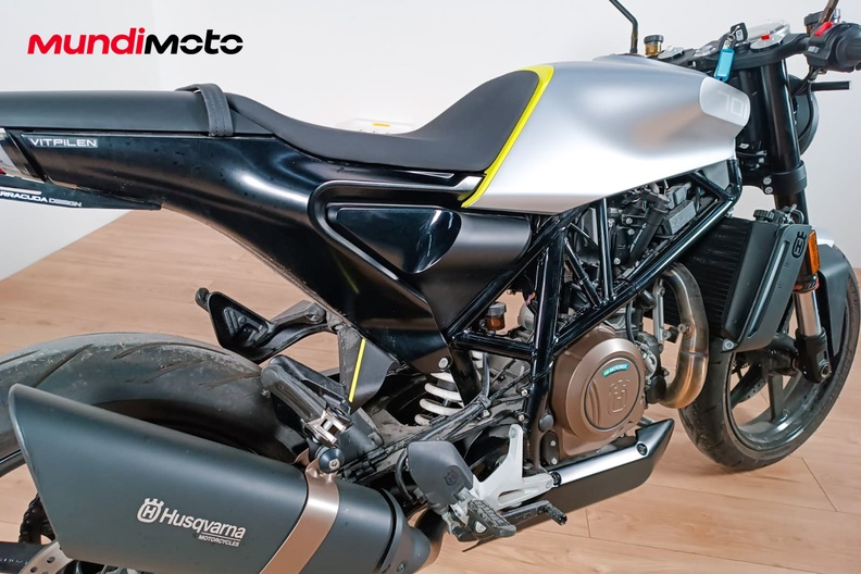 Motorbike image 3