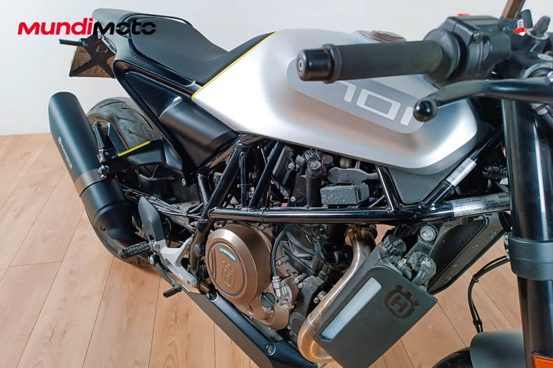 Motorbike image 4