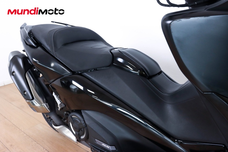 Motorbike image 12