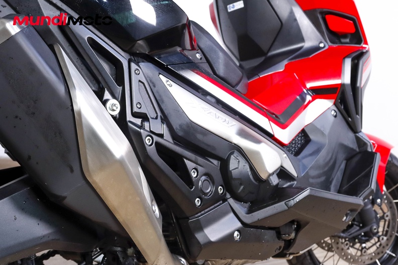 Motorbike image 3