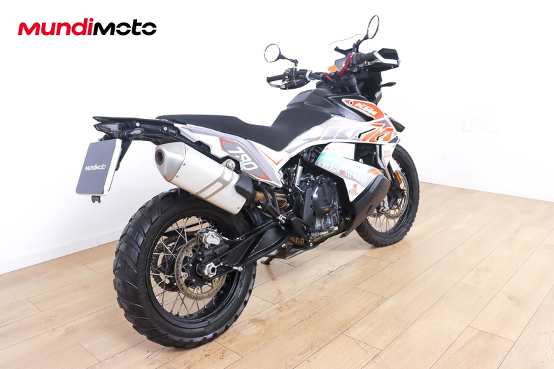 Motorbike image 2