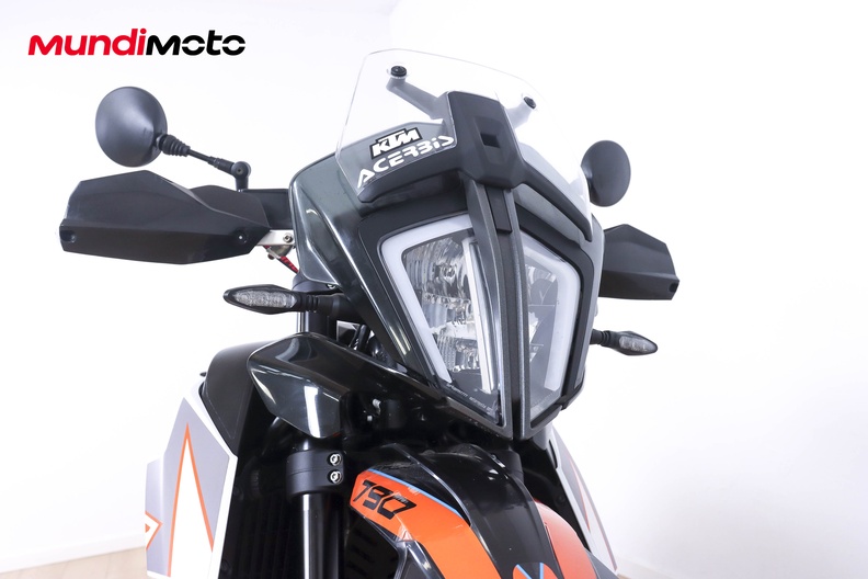 Motorbike image 4