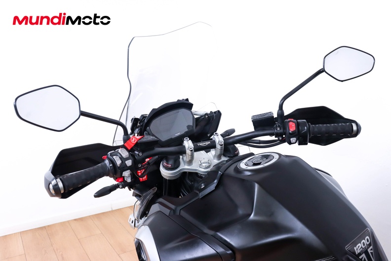 Motorbike image 10